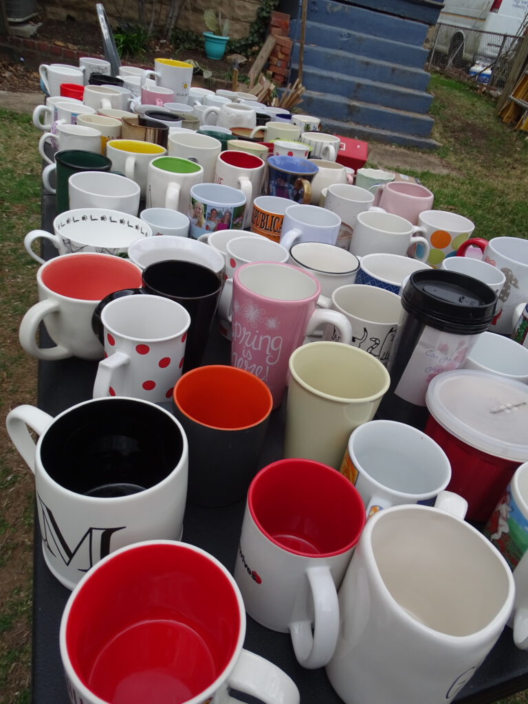 mugs for cocoa stand